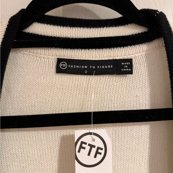 Black and White Striped Maxi Cardigan - Picture 3 of 6